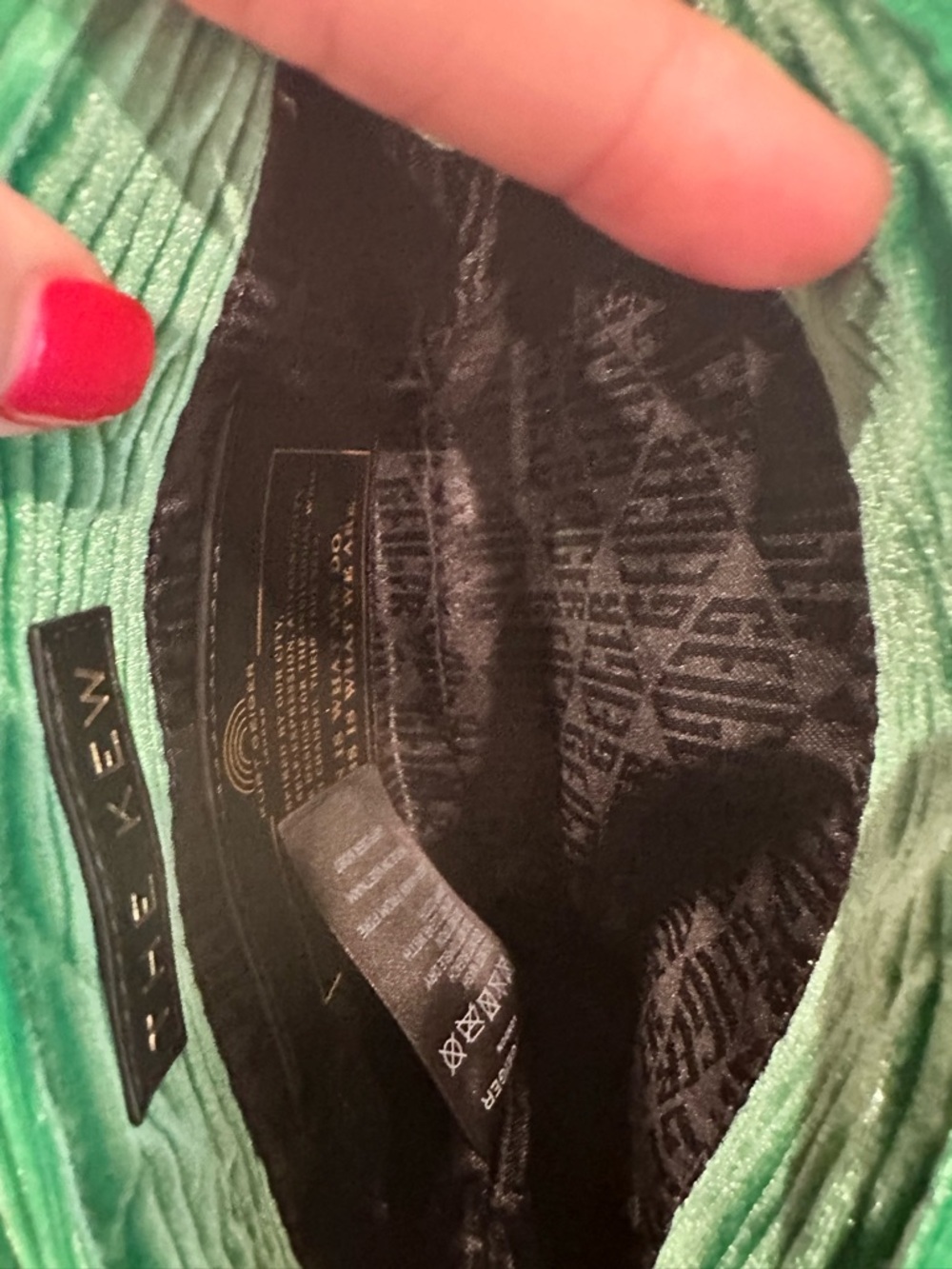 Kurt Geiger Kew Emerald Green Textured Velvet Chain Shoulder Crossbody Bag - Picture 12 of 14